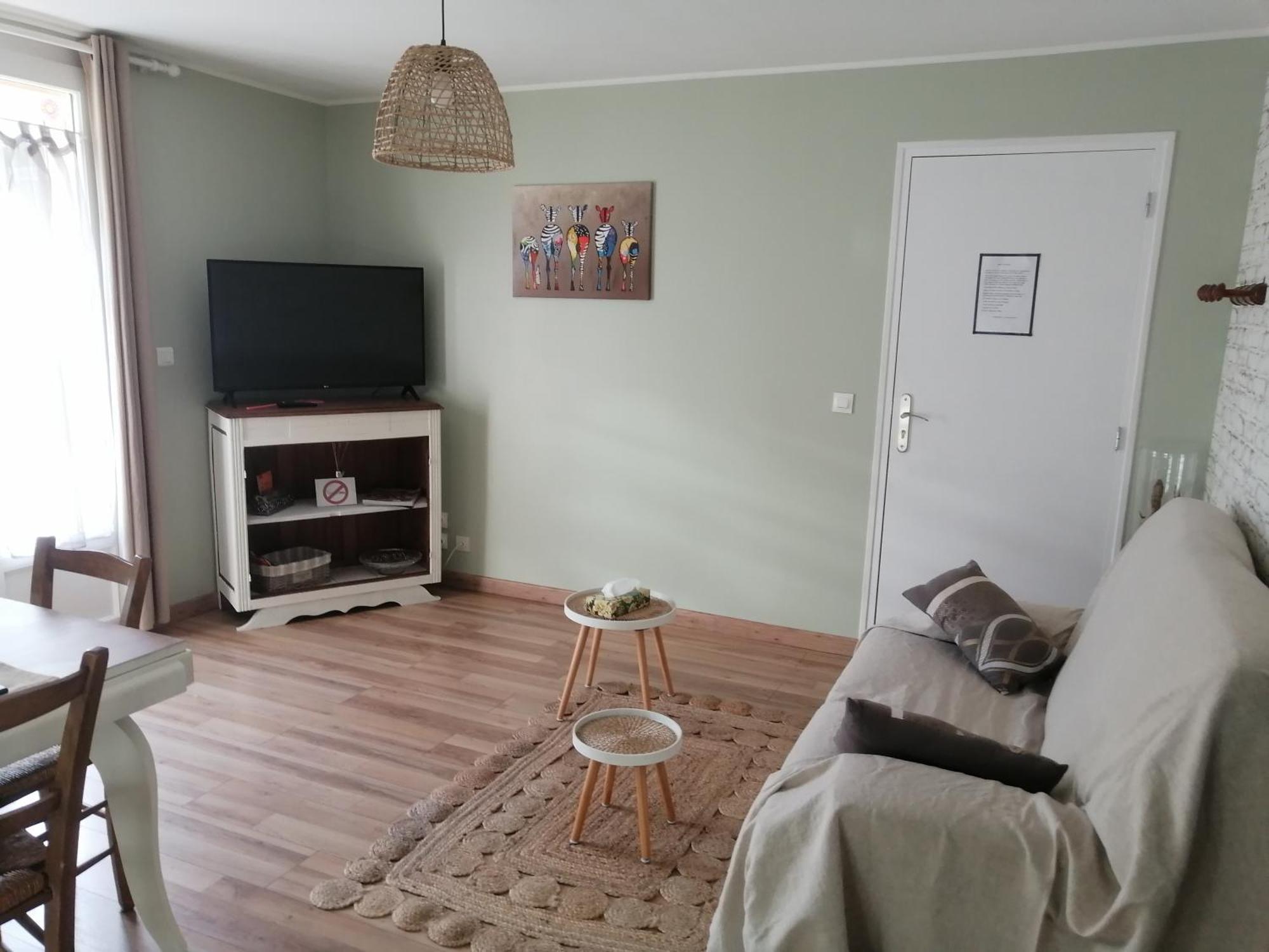 La Maison De 6Fran Appartement 2 Chaleureux Et Calme Ambiance Familiale Valros المظهر الخارجي الصورة