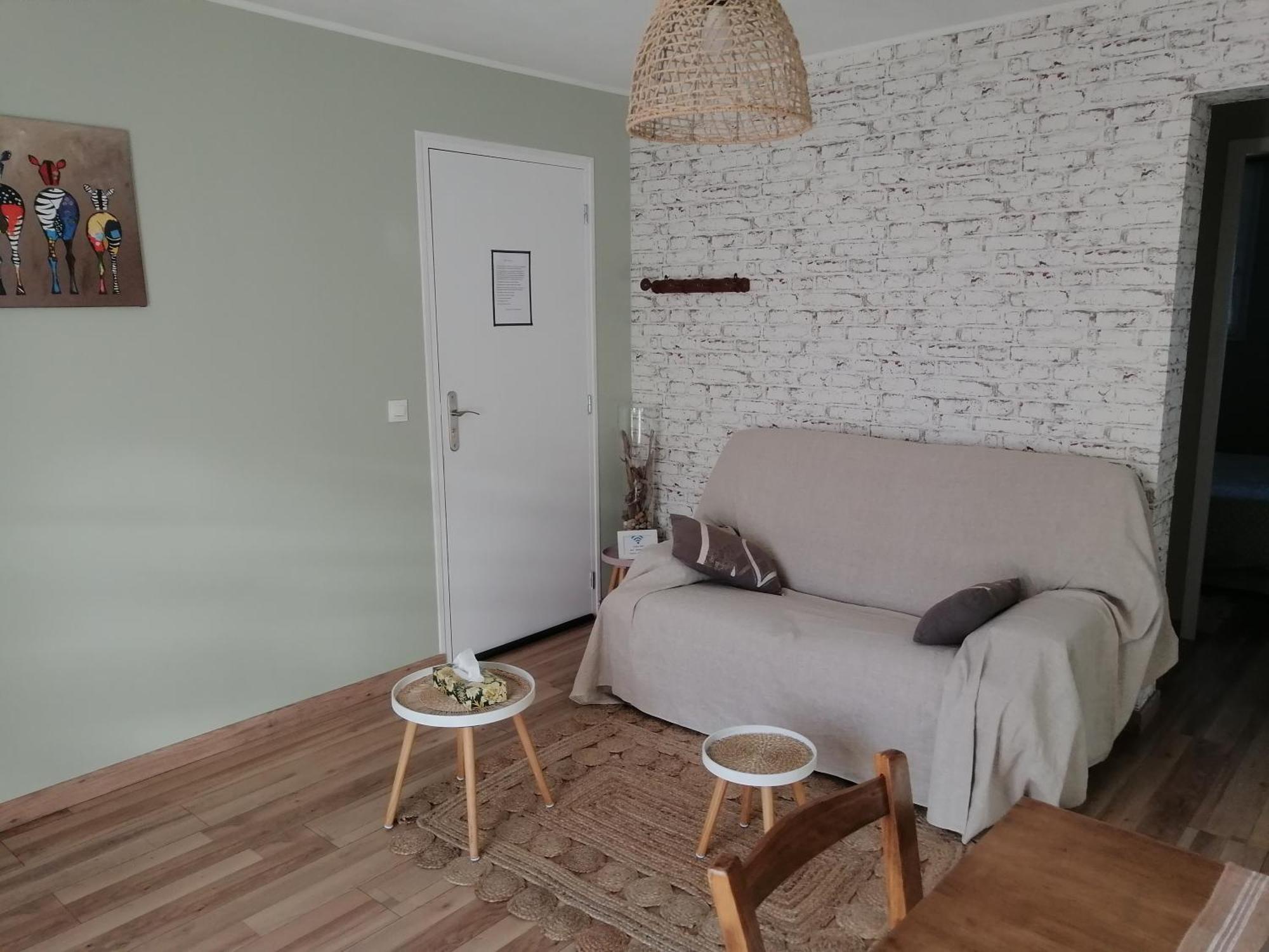 La Maison De 6Fran Appartement 2 Chaleureux Et Calme Ambiance Familiale Valros المظهر الخارجي الصورة